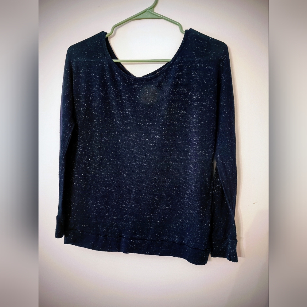 2 Maternity Tops, M - Picture 2 of 5